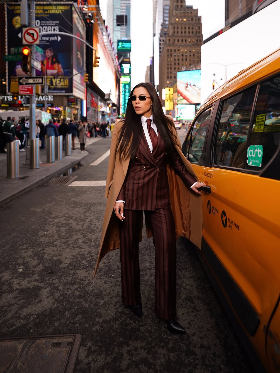 Not blending in. Not trying to. Tailoring makes everything better, and my fabrics take it to the next level. Their unique design and composition bring everything together. #womenstyle #nyc #streetfash