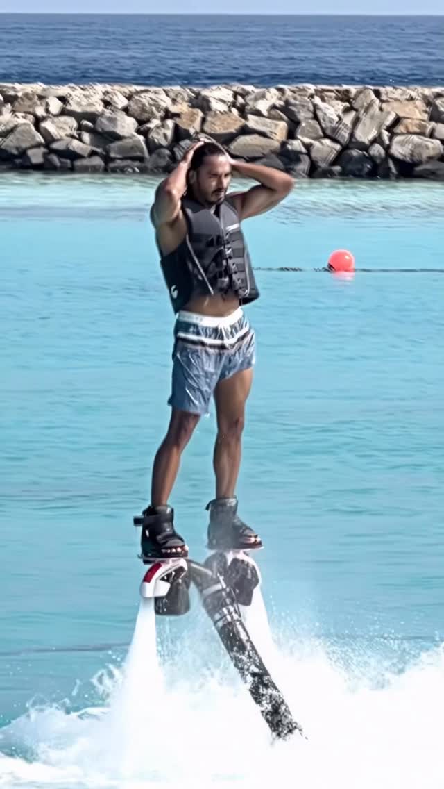 Above water. Above noise. Flyboarding! ๐