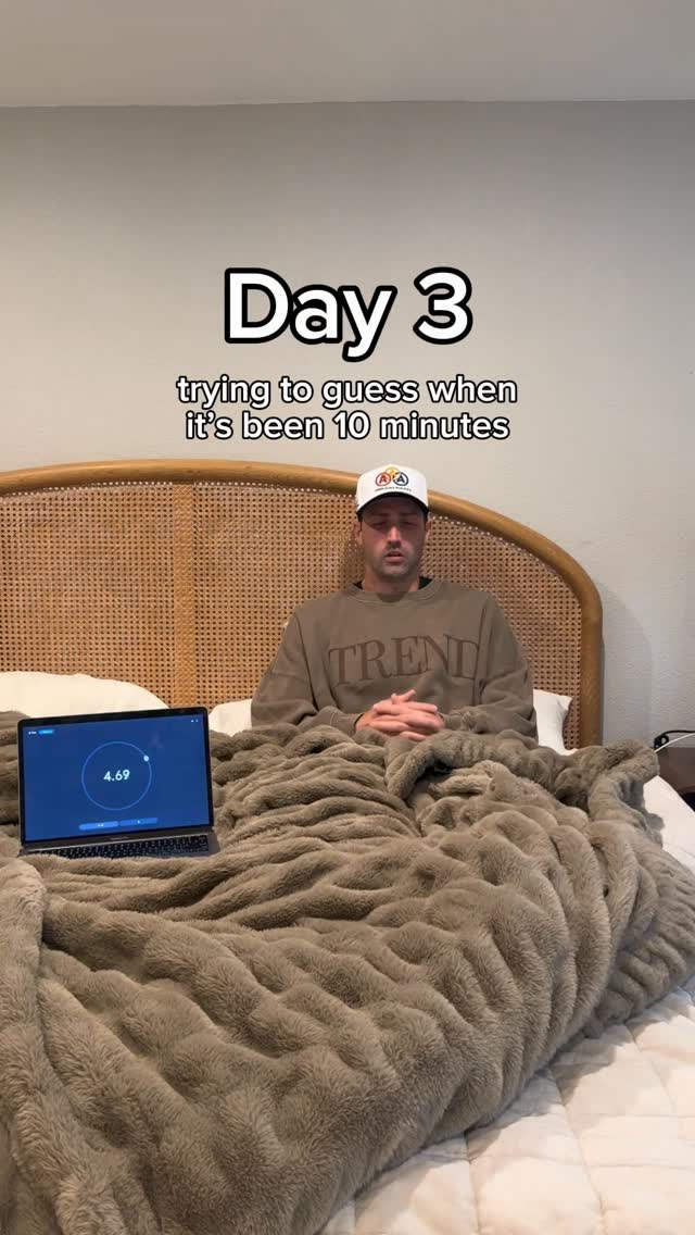 Day 3: progress over perfection. This is actually becoming a fun challenge and as someone who is constantly infront of a screen, it feels good to not do anything for 10 minutes. It’s the daily reset