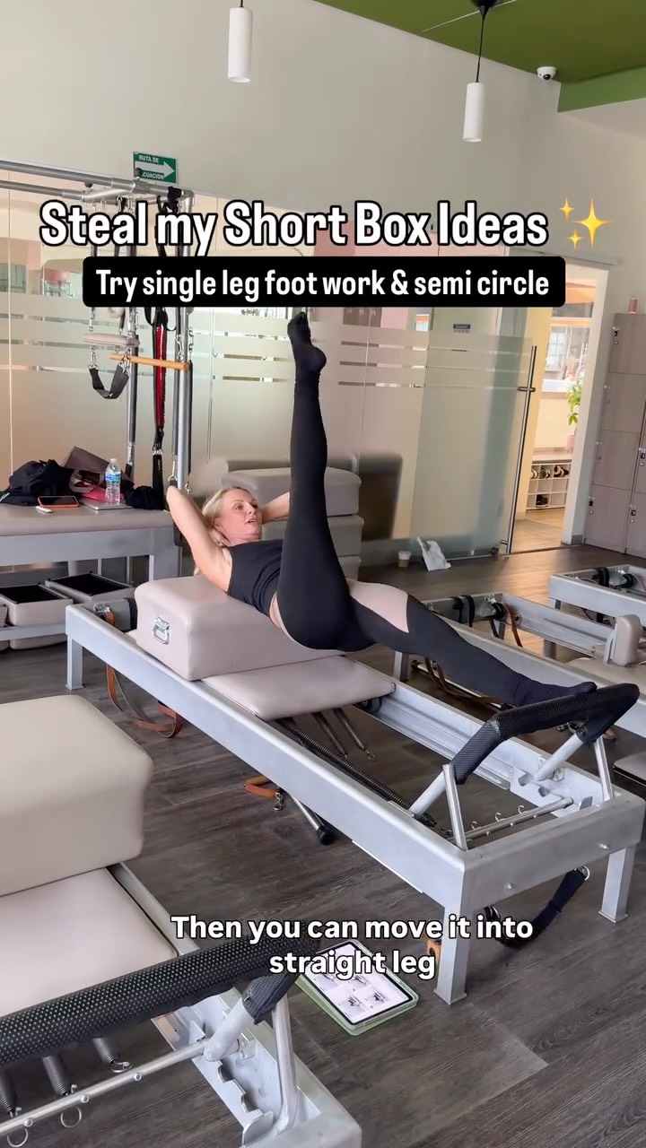 Want more out of your short box? Elevate it. Literally. 🔥 Take your short box and elevate your upper body—scapula and back of shoulders supported, hands cradling the head, staying in flexion. Exerc