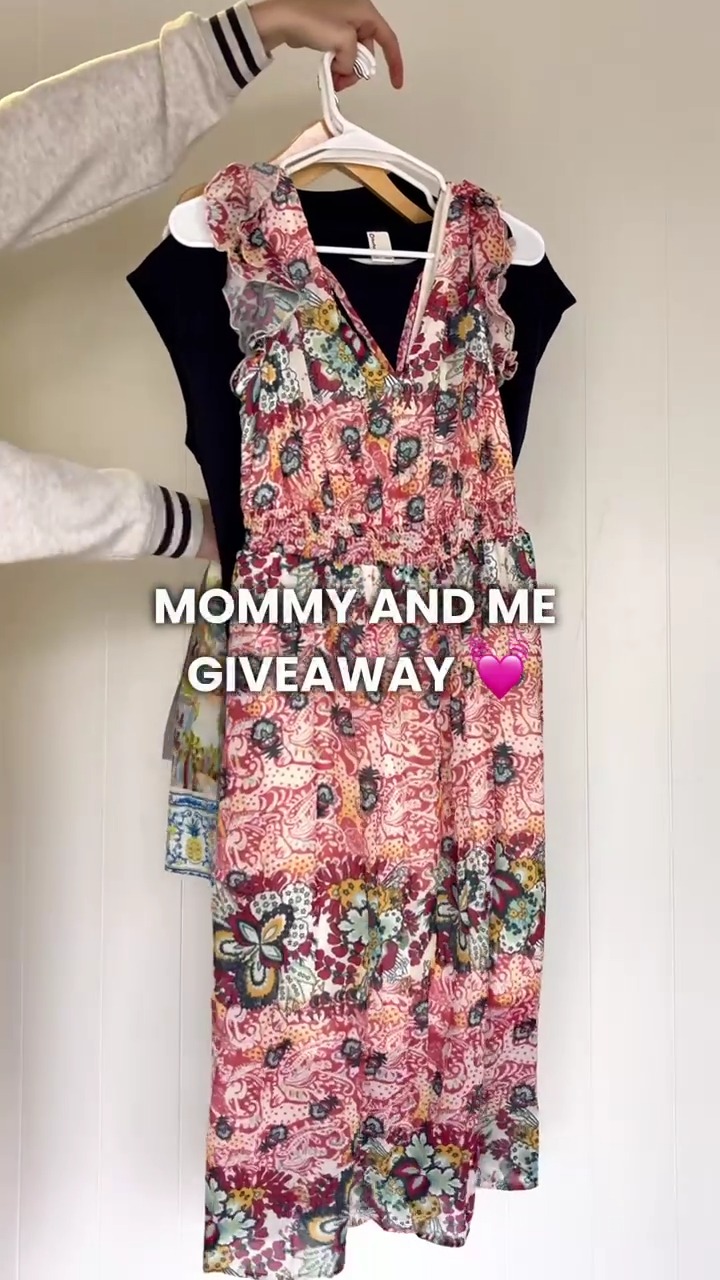 GIVEAWAY: The Ultimate Mommy & Me Matching Moment 💕 ONE mama is winning EVERY matching set in this video yes… every single one 😭💛 because matching just hits different ✨ How to enter 👇 1️⃣ Follo